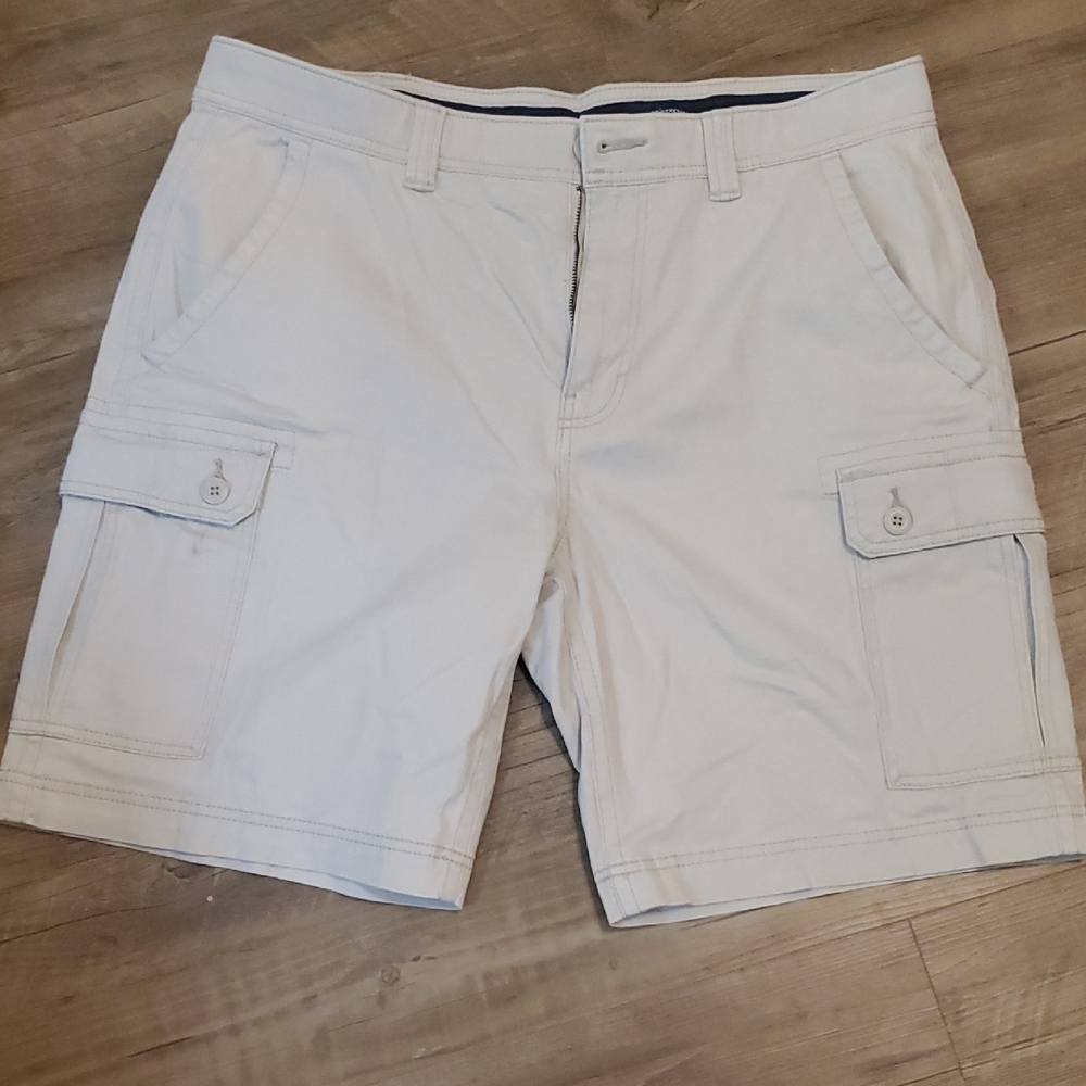 St. John's Bay Men's Cargo Shorts - White